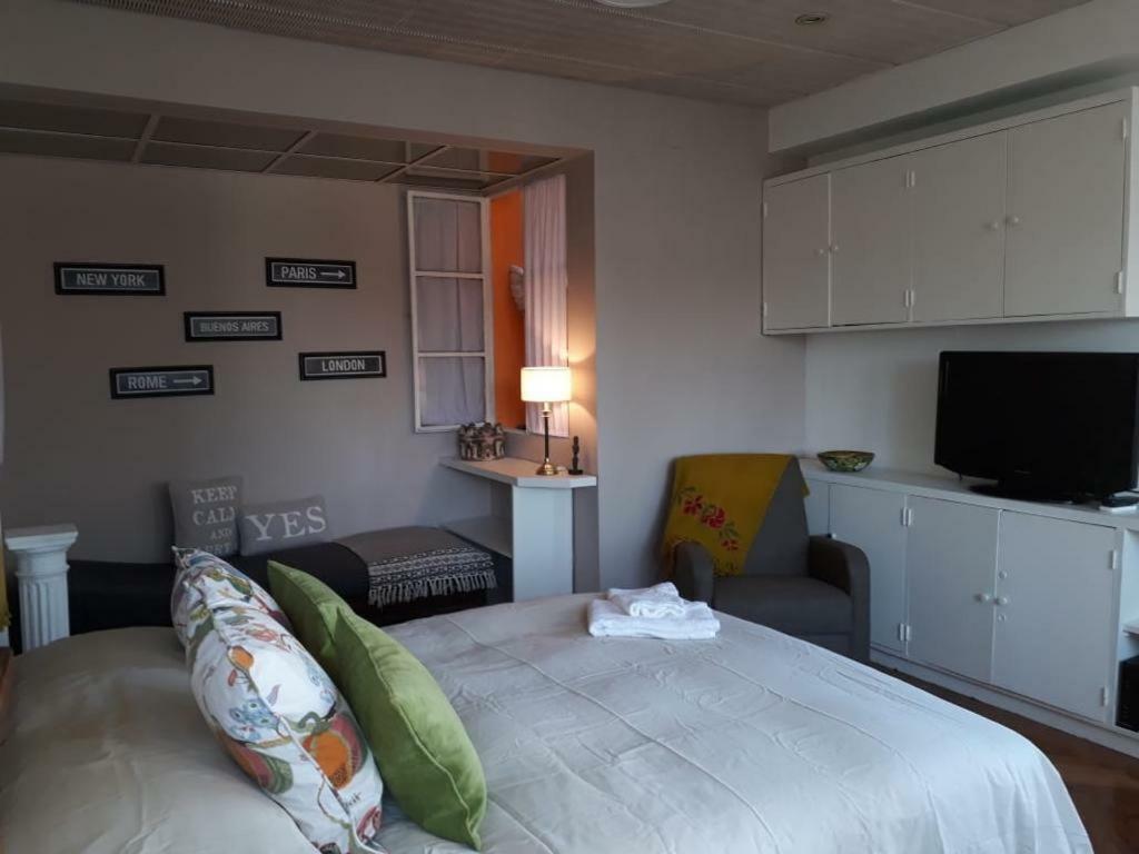 شقة Dpto. Av. Corrientes Al 700-Centro بوينس آيرس المظهر الخارجي الصورة